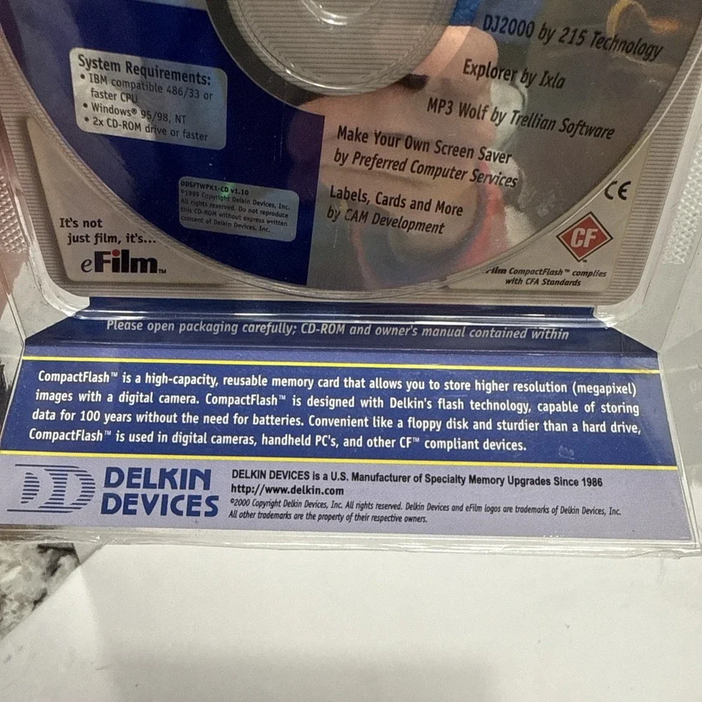 New Delkin 8 MB CompactFlash‎ Card DDCFFLS2-8 + Digital Imaging Software Pack